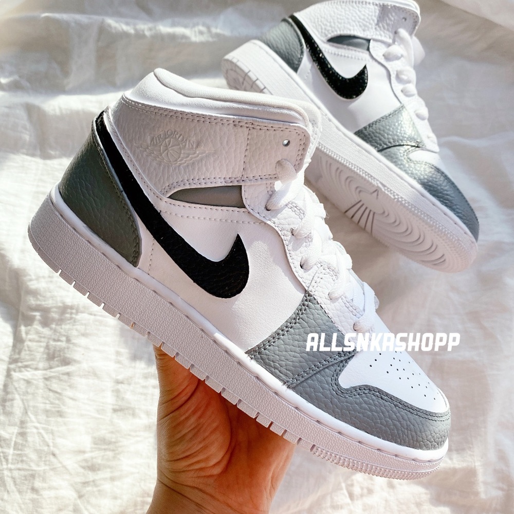 Nike air jordan 1 mid custom